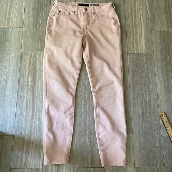 Aeropostale Women size 4 Light Pink High Waisted Jegging Jeans Mid Rise Stretch - Picture 1 of 7